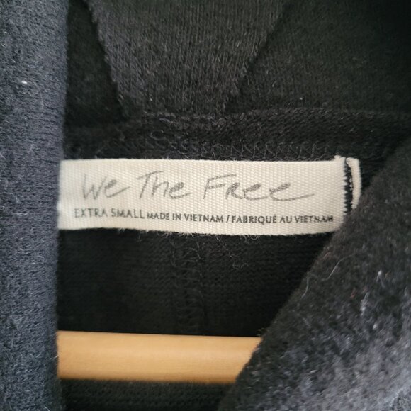 "We the Free" by Free People Cropped Wide-Turtleneck Black Fleecy Sweater-XS - Picture 6 of 7